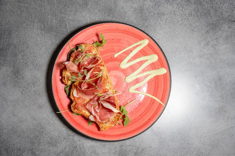 Sourdough toast with grated tomato and Iberian ham