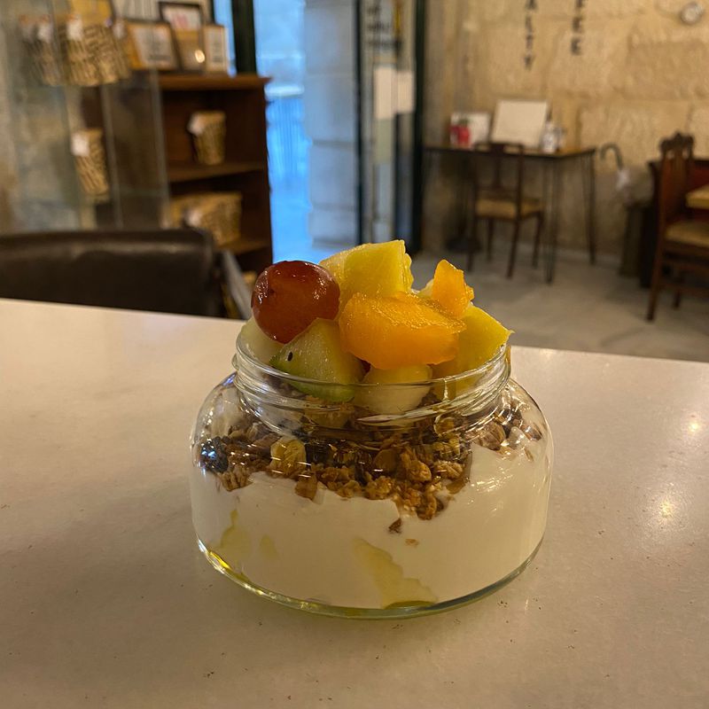 Greek yogurt with homemade muesli and fruit