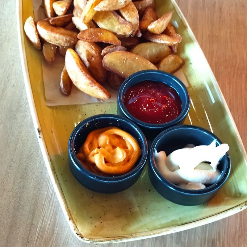 Madness Wedges fries