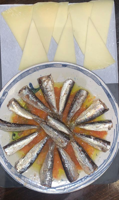 Sardinillas en aceite